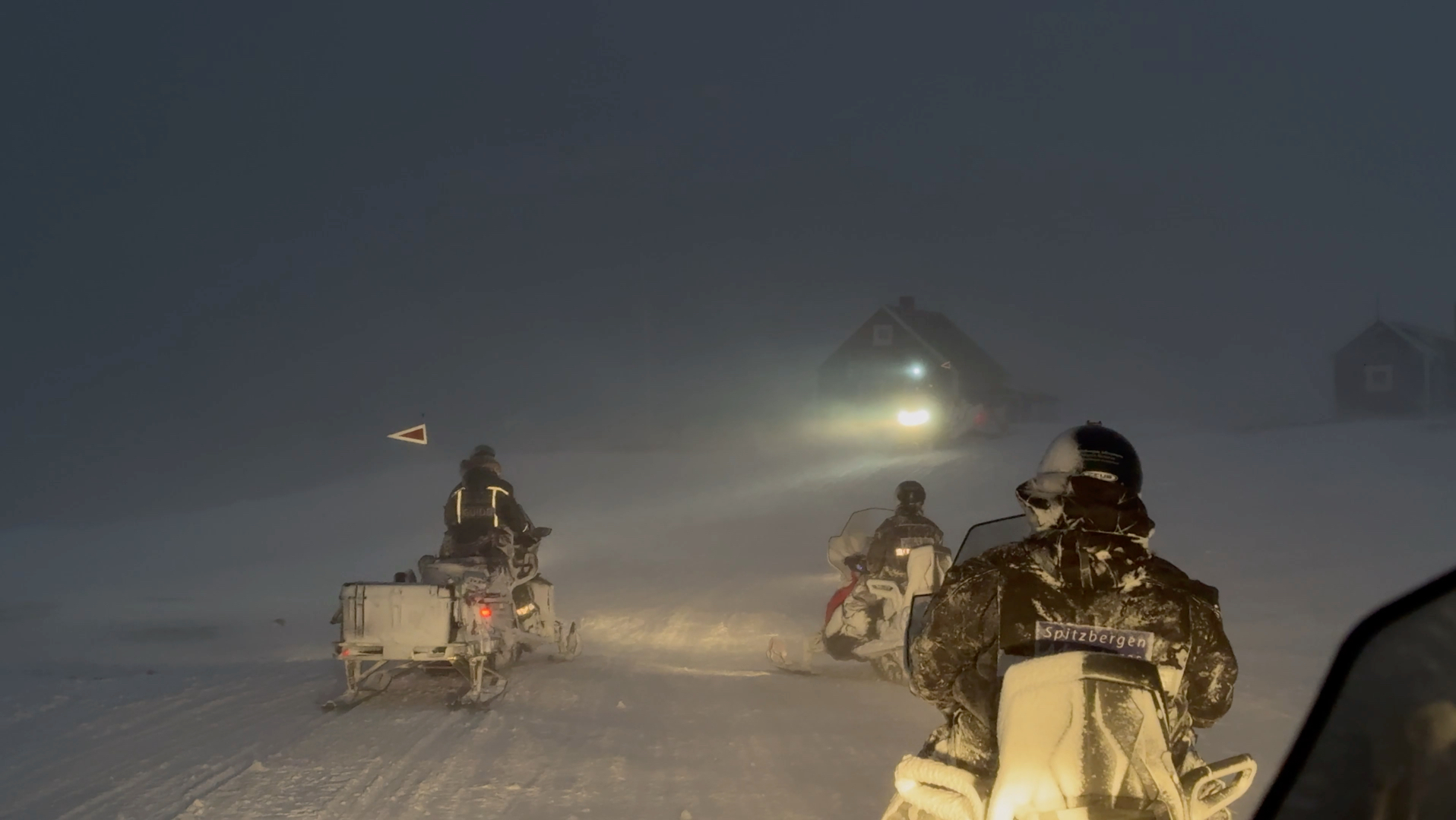 德赢官网登录入口官网-空中雪地摩托，雪域中的速度狂欢的简单介绍