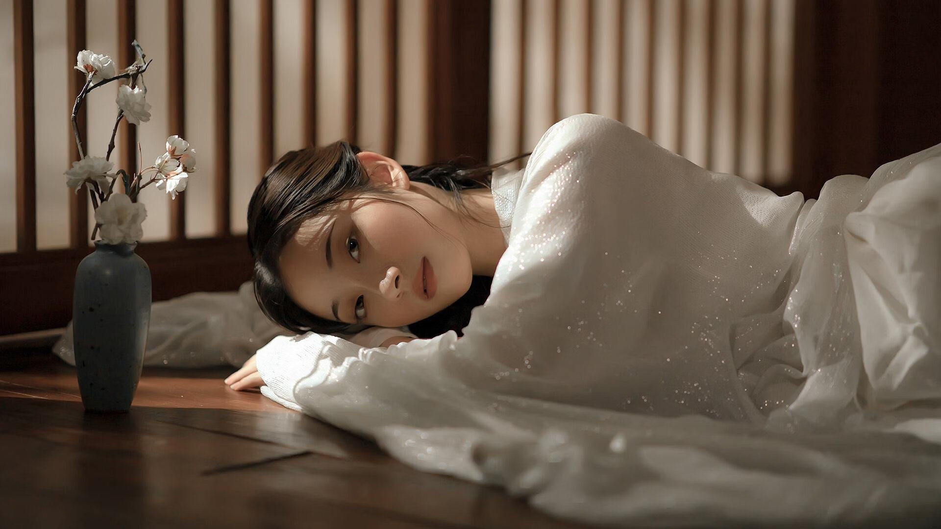 蒂亚戈伸援手佩里西奇，AC米兰后卫互相支持，佩里西奇在国米几号